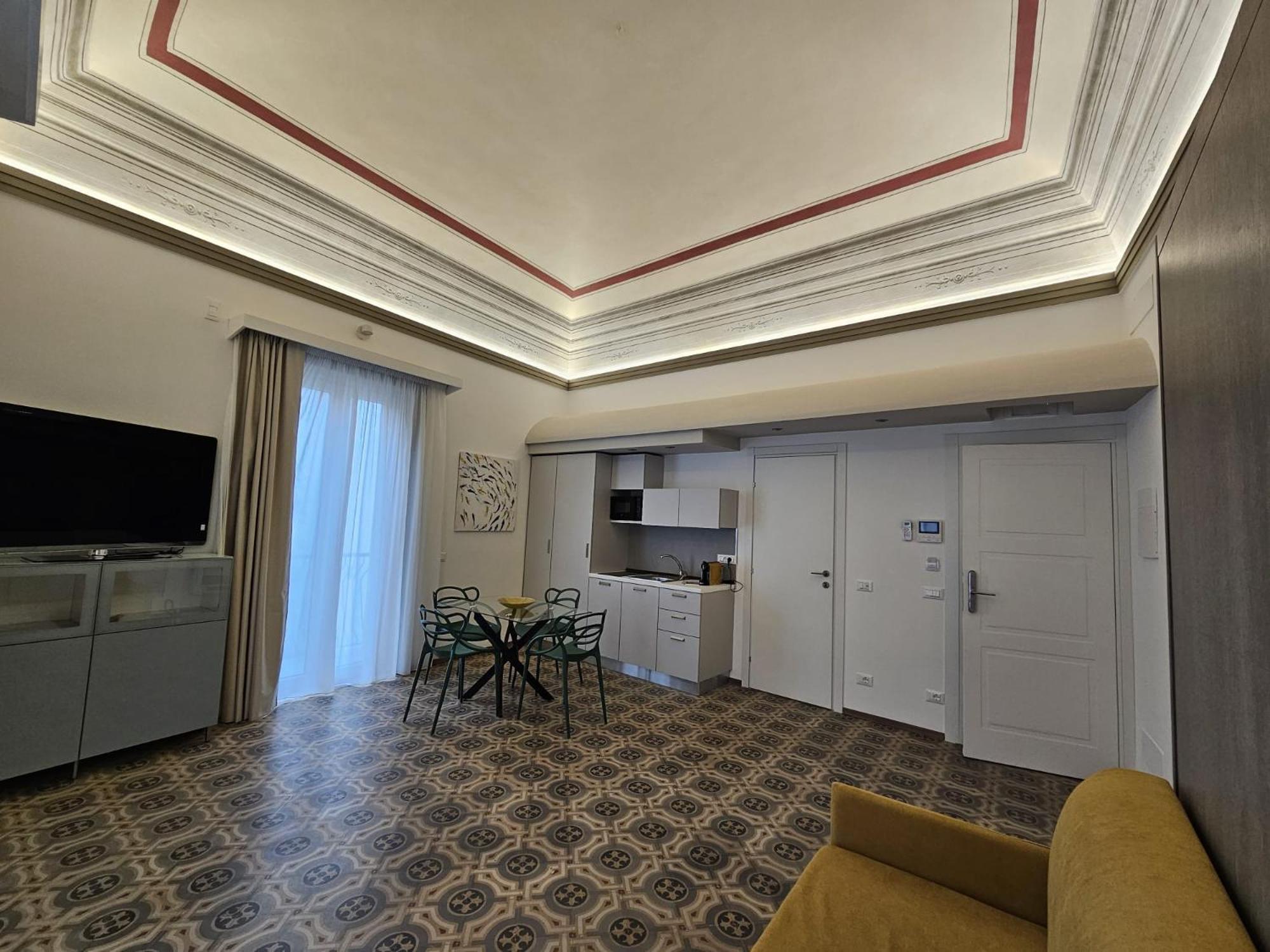 Villa Di Giorgi Apartments Center Чефалу Экстерьер фото